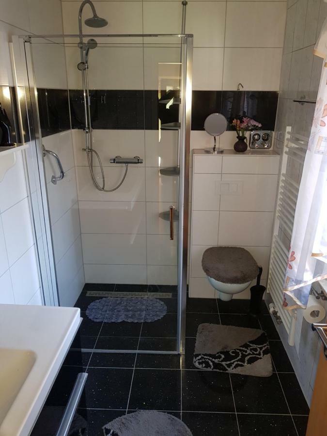 Ferienwohnung Roebel/Mueritz エクステリア 写真